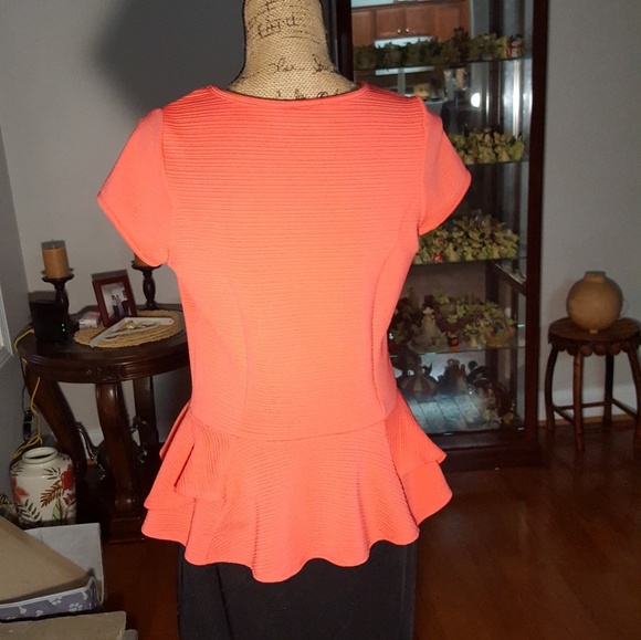 Top - Picture 3 of 4